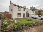 3 bedroom link detached house for sale