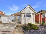 3 bedroom link detached house for sale