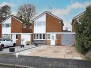3 bedroom link detached house for sale