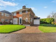 3 bedroom link detached house for sale