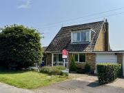 3 bedroom link detached house for sale