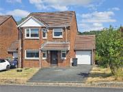 3 bedroom link detached house for sale