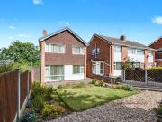 3 bedroom link detached house for sale