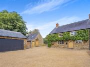 3 bedroom link detached house for sale