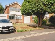 3 bedroom link detached house for sale