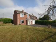 3 bedroom link detached house for sale