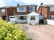3 bedroom link detached house for sale