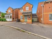 3 bedroom link detached house for sale