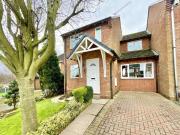 3 Bedroom Link Detached House For Sale In Barugh Green