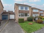 3 bedroom link detached house for sale in Charlton Mead...