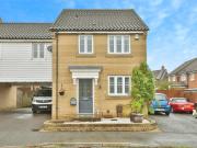 3 bedroom link detached house for sale in Dolphin Road,...