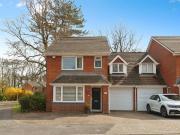 3 bedroom link detached house for sale in Florence Way,...