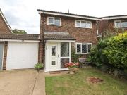 3 bedroom detached house for sale in Thetford Close,...