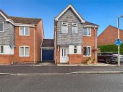 3 bedroom link detached house for sale in Whimbrel Road,...