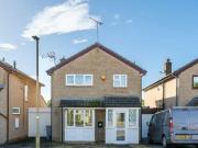 3 Bedroom Link Detached House For Sale In Witney