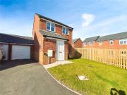 3 bedroom link detached house to rent