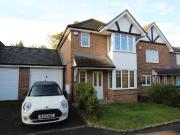3 bedroom link detached house to rent