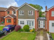 3 bedroom link detached house to rent