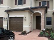 3 bedroom luxury Townhouse for rent in Hialeah, Florida