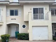 3 bedroom luxury Townhouse for rent in Miami, Florida