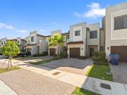 3 bedroom luxury Townhouse for rent in Miami, Florida