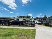 3 bedroom luxury Villa for sale in Hialeah, United States