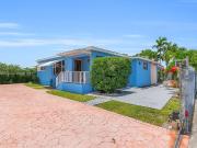 3 bedroom luxury Villa for sale in Hialeah, United States