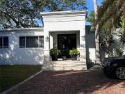 3 bedroom luxury Villa for sale in Miami, Florida