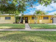 3 bedroom luxury Villa for sale in Miami Heights Trailer...