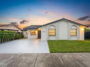 3 bedroom luxury Villa for sale in Miami Terrace Mobile...