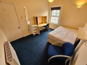 3 bedroom maisonette for rent in Cotham Brow, Bristol,...