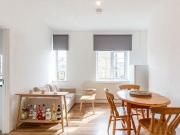 3 Bedroom Maisonette For Rent In London