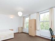 3 Bedroom Maisonette For Rent In London