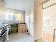 3 Bedroom Maisonette For Rent In London