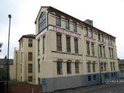 3 Bedroom Maisonette For Rent In London