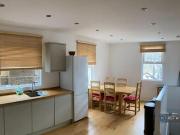 3 Bedroom Maisonette For Rent In London