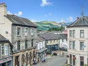 3 bedroom maisonette for sale