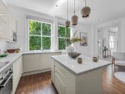 3 bedroom maisonette for sale