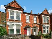 3 bedroom maisonette for sale