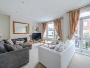 3 bedroom maisonette for sale