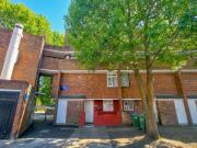 3 bedroom maisonette for sale