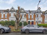 3 bedroom maisonette for sale