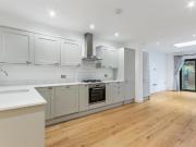 3 bedroom maisonette for sale