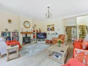 3 bedroom maisonette for sale