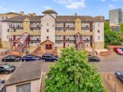 3 bedroom maisonette for sale