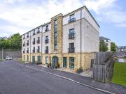 3 bedroom maisonette for sale