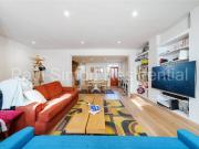 3 bedroom maisonette for sale