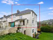 3 bedroom maisonette for sale