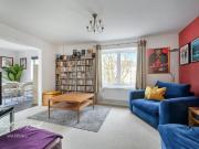 3 bedroom maisonette for sale