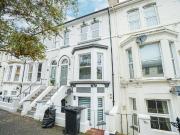 3 bedroom maisonette for sale